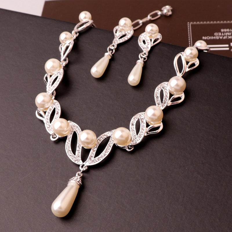 18K GOLD SIMPLE WEDDING JEWELLERY SETS