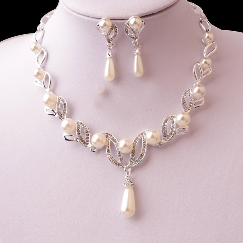 18K GOLD SIMPLE WEDDING JEWELLERY SETS