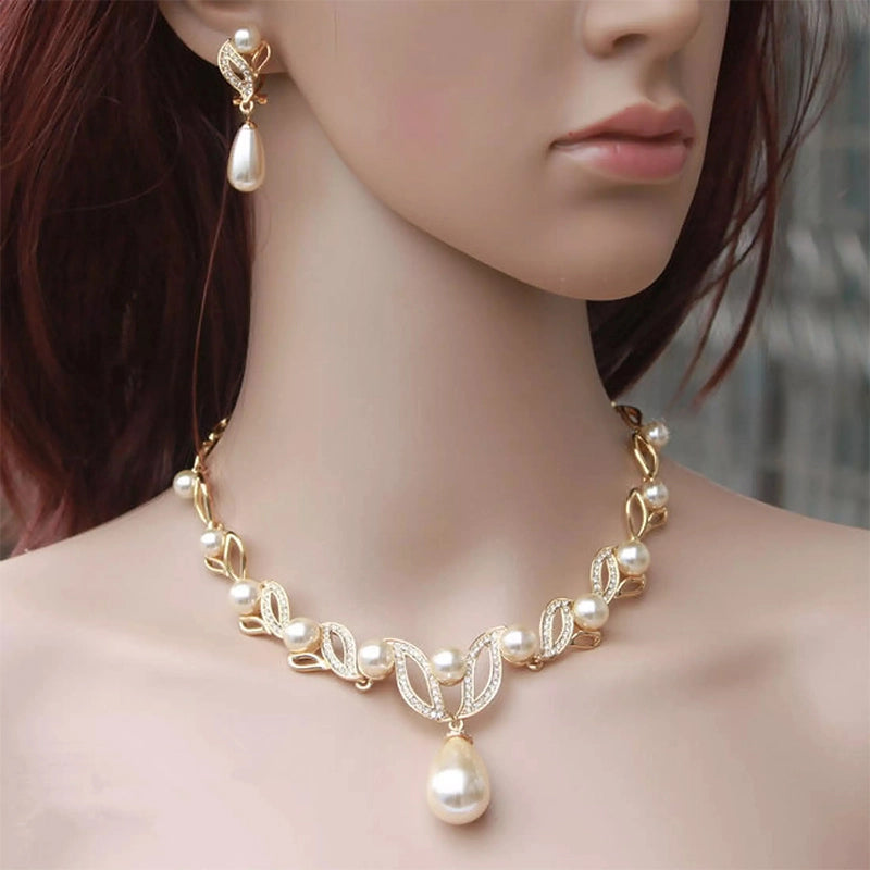 18K GOLD SIMPLE WEDDING JEWELLERY SETS
