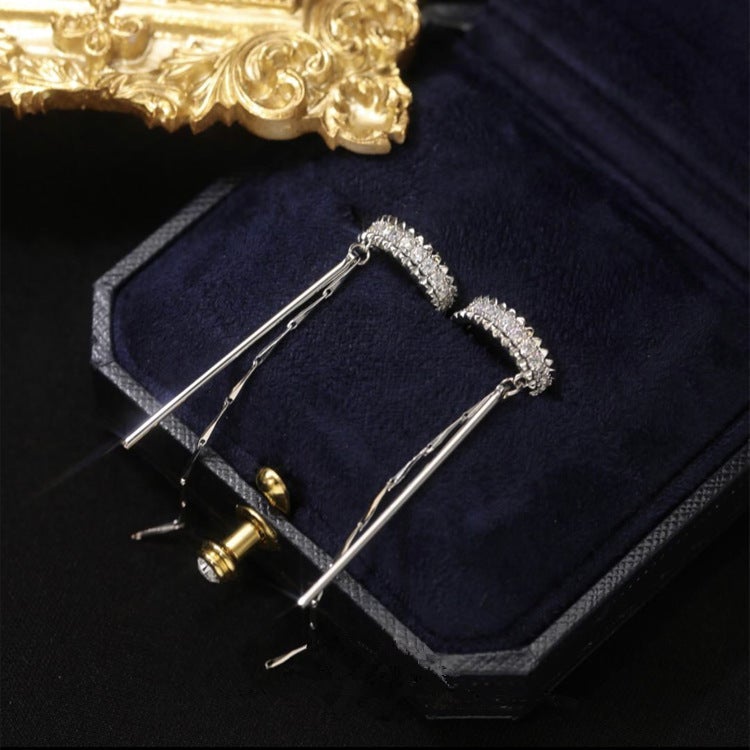 Cube Molecular Tassel Long Ear Clip