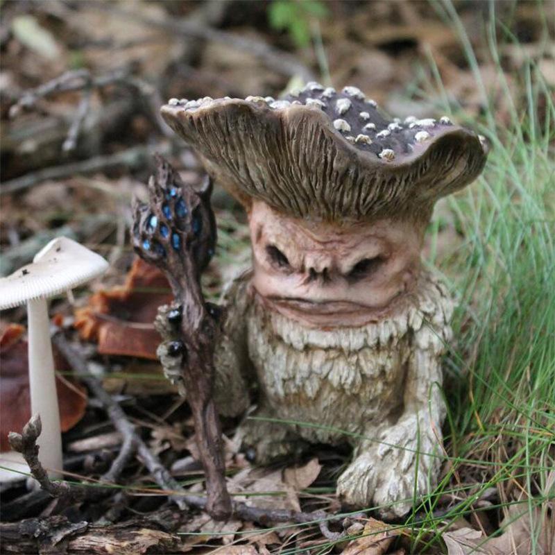 🎃HALLOWEEN🎃Resin Mushroom Wizard Ornaments