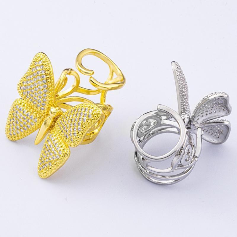 Dynamic Butterfly Ring