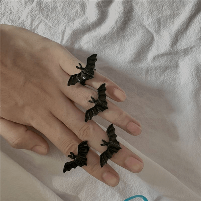 🎃HALLOWEEN🎃Adjustable Gothic Bat Ring